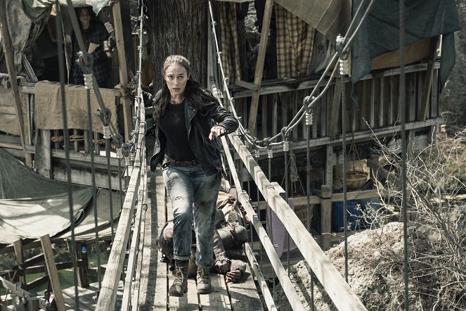 Fear the Walking Dead - Boden unter den Füßen - Filmfotos - Alycia Debnam-Carey