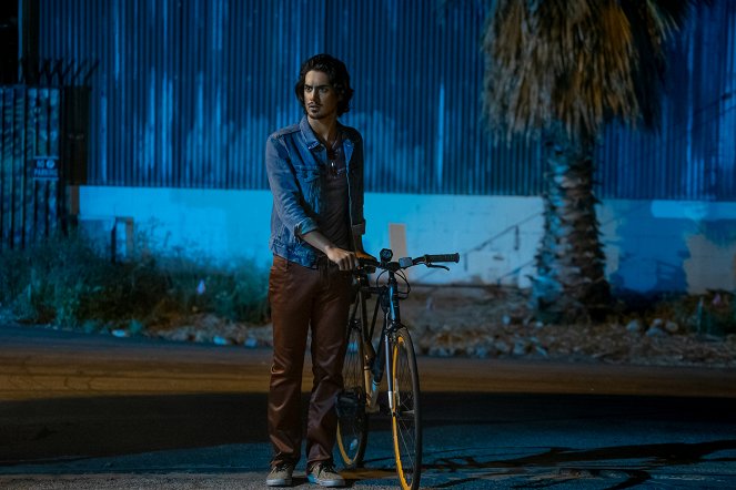 Now Apocalypse - This is the Beginning of the End - De la película - Avan Jogia