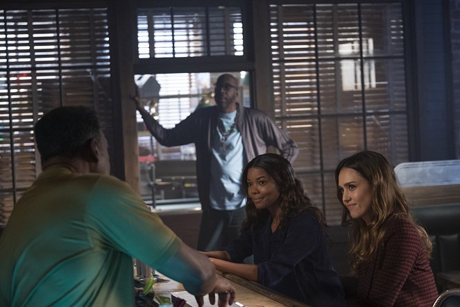 L.A.'s Finest - Season 1 - Enemy of the State - Photos - Gabrielle Union, Jessica Alba