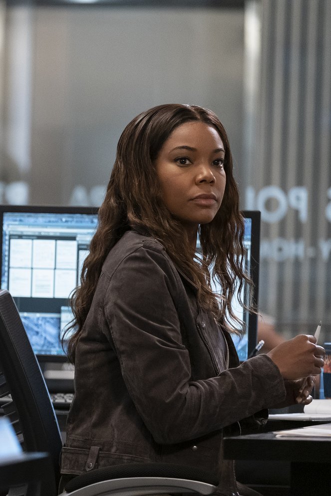 L.A.'s Finest - Enemy of the State - Photos - Gabrielle Union