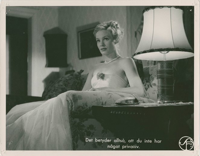 Victory of Love - Lobby Cards - Ingrid Thulin