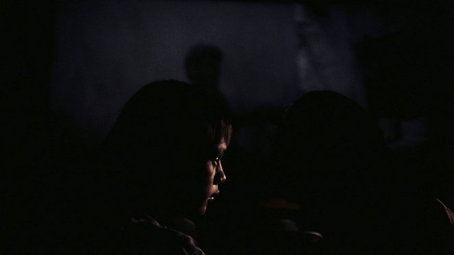 Maynila: Sa mga kuko ng liwanag - Van film
