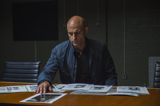 Deep State - Old Habits - Do filme - Mark Strong