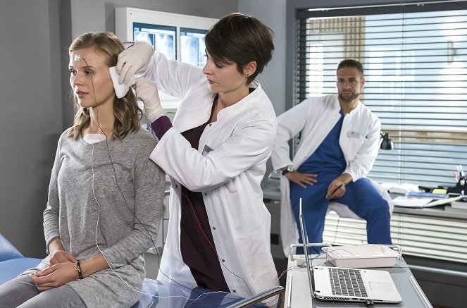 In aller Freundschaft - Die jungen Ärzte - Season 3 - Wer wagt, gewinnt - De la película