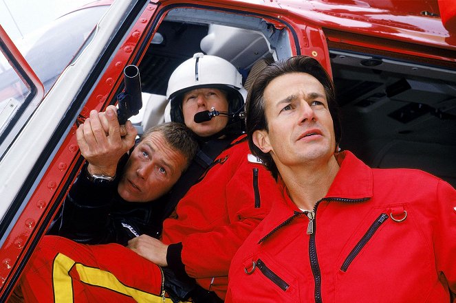 Medicopter 117 – A légimentők - Season 6 - A testőr - Filmfotók - Hans Heller, Serge Falck, Urs Remond