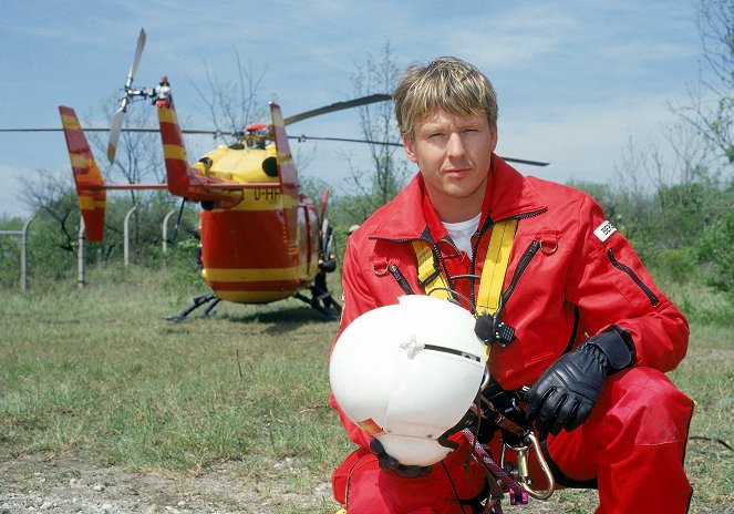Medicopter 117 - Jedes Leben zählt - Blitzschlag - Werbefoto - Serge Falck