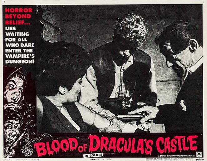 Blood of Dracula's Castle - Lobby Cards - Vicki Volante, Ray Young, John Carradine