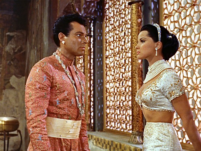 The Indian Tomb - Photos - Walther Reyer, Debra Paget