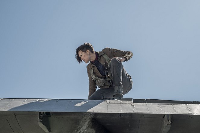 Fear the Walking Dead - Is Anybody Out There? - Photos - Maggie Grace