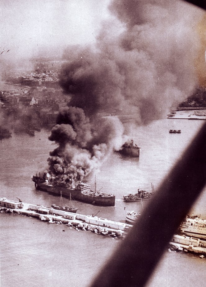 2 dicembre 1943, inferno su Bari - Kuvat elokuvasta