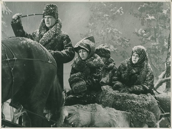 Lars Hanson, Jenny Hasselquist, Carl Nissen, Karin Swanström