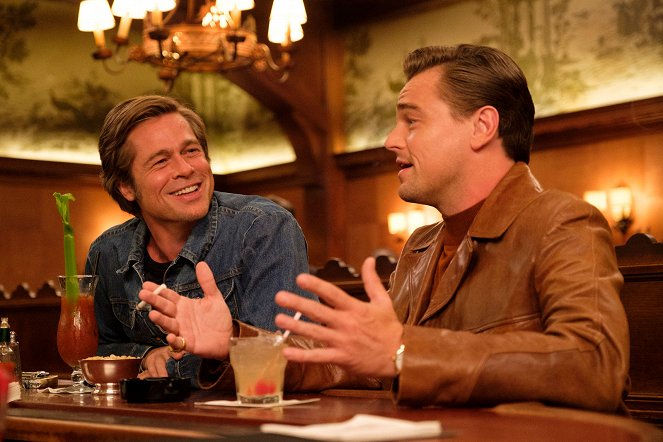 Pewnego razu w Hollywood - Z filmu - Brad Pitt, Leonardo DiCaprio
