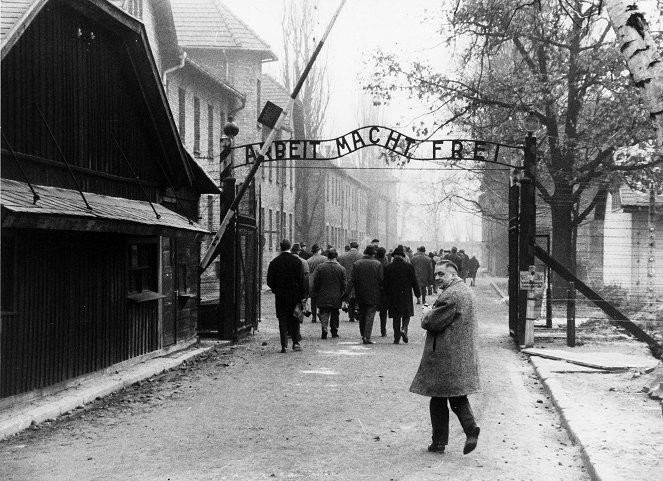 Frankfurt Auschwitz Trial, The - Van film