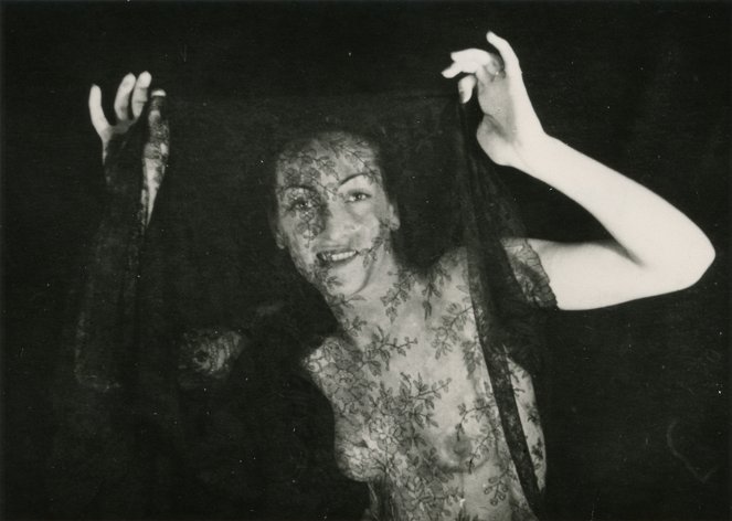 Meret Oppenheim – eine Surrealistin auf eigenen Wegen - Filmfotók