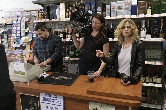 City on a Hill - There Are No F**king Sides - De filmagens - Kyra Sedgwick
