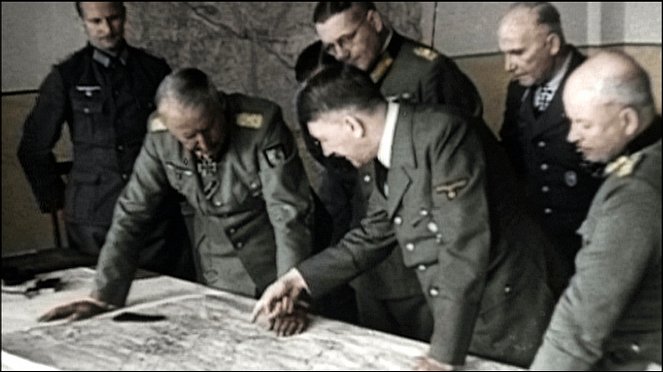 Apocalipsis: La Segunda Guerra Mundial - De la película - Adolf Hitler