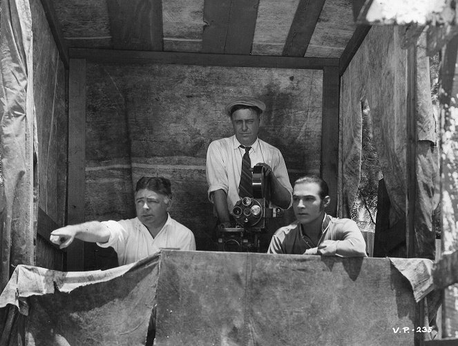 The Eagle - Forgatási fotók - Clarence Brown, George Barnes, Rudolph Valentino