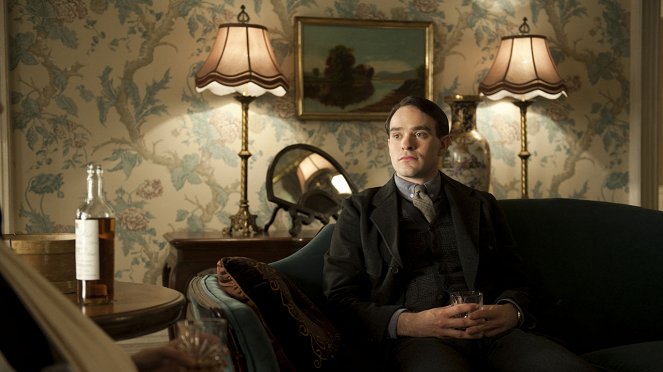 Boardwalk Empire - Two Boats and a Lifeguard - Van film - Charlie Cox