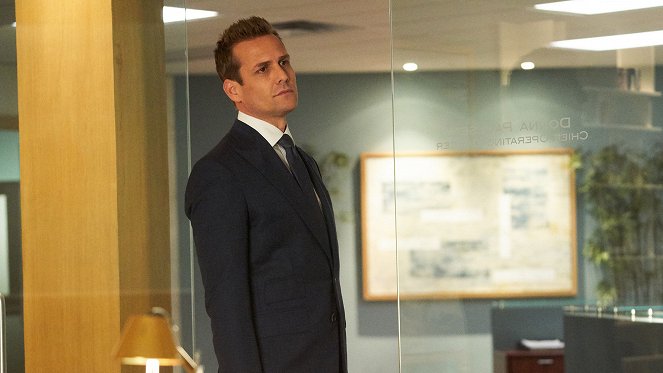 Suits - Season 9 - Everything's Changed - Photos - Gabriel Macht