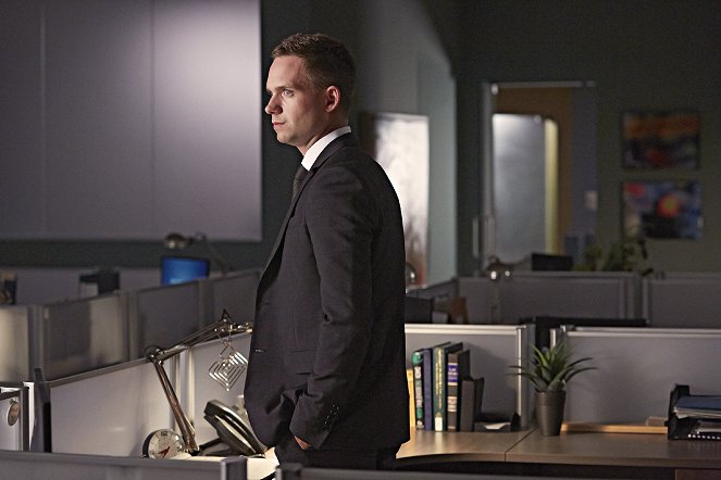 Suits - Stay - Photos