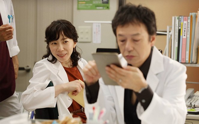 Asagao: Forensic Doctor - Episode 1 - Photos - Kami Hiraiwa, Itsuji Itao