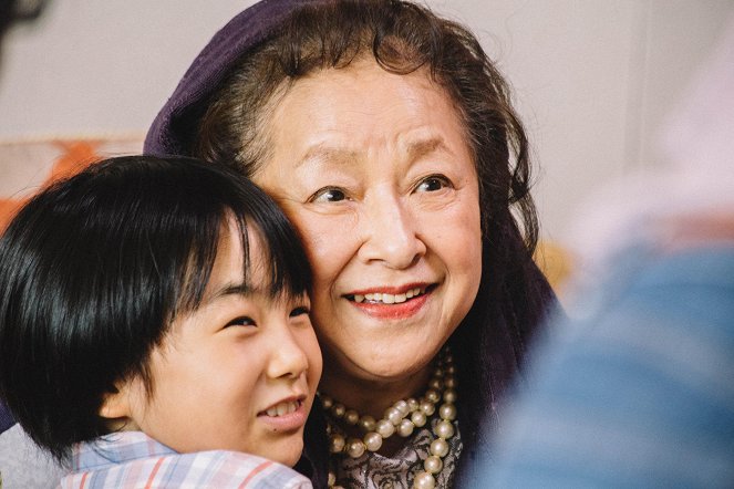 Grandma Is Okay - De la película - Kokoro Terada, Manami Fuji