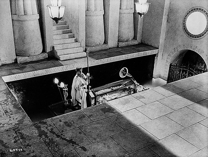 Vampyyri nousee haudastaan - Kuvat elokuvasta - Vincent Price