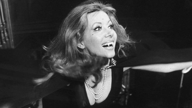 The House That Dripped Blood - Filmfotos - Ingrid Pitt