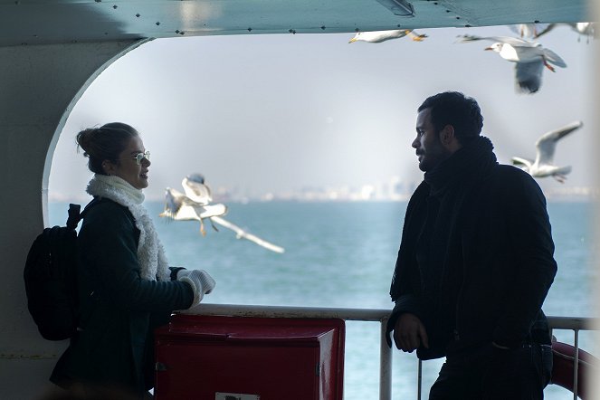 Kuzgun - Season 1 - Episode 4 - Kuvat elokuvasta - Ahsen Eroğlu, Barış Arduç