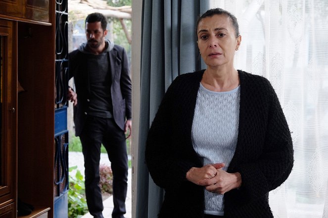 Kuzgun - Episode 11 - Film - Hatice Aslan