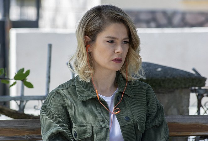 Kuzgun - Episode 13 - De la película - Burcu Biricik