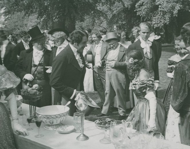 Dunungen - Filmfotos - Adolf Jahr