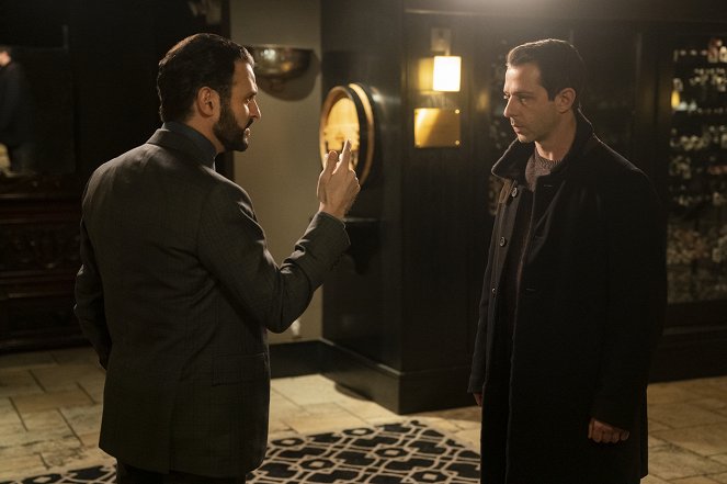 Succession - The Summer Palace - Photos - Jeremy Strong