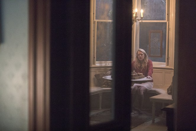 The Handmaid's Tale - Season 3 - Liars - Photos - Elisabeth Moss