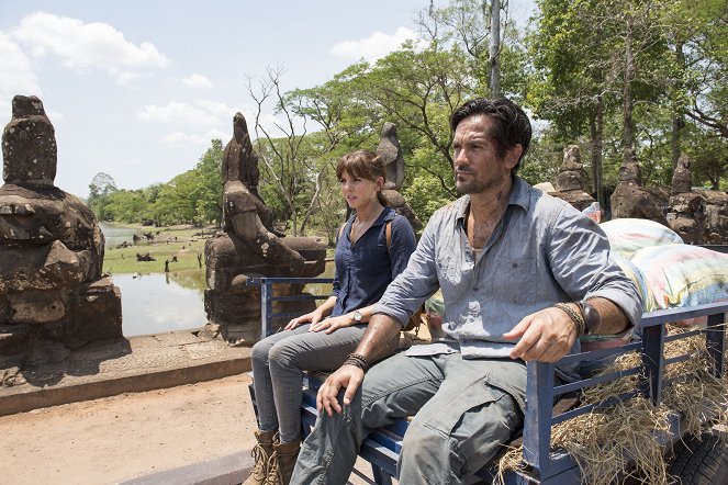 Hooten & the Lady - Cambodia - Kuvat elokuvasta - Ophelia Lovibond, Michael Landes