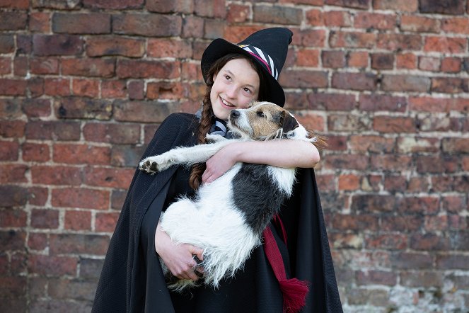 The Worst Witch - The Wishing Star - Photos - Bella Ramsey
