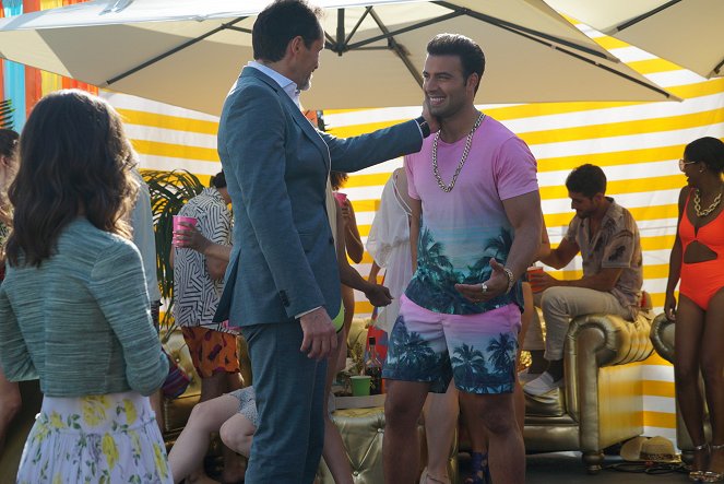 Grand Hotel Miami - Where the Sun Don't Shine - Filmfotók - Jencarlos Canela