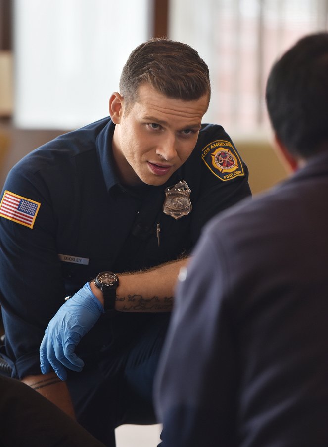 9-1-1 - Ocean's 9-1-1 - Z filmu - Oliver Stark