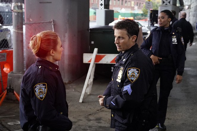 Blue Bloods - Crime Scene New York - Season 9 - Authority Figures - Photos - Vanessa Ray, Will Estes