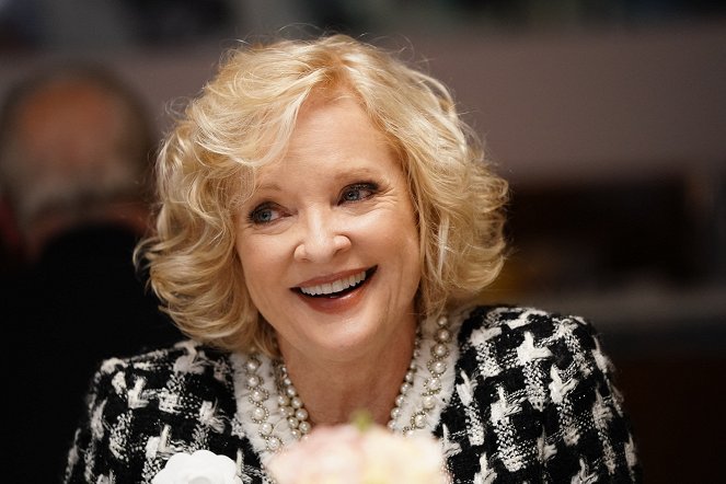 Blue Bloods - Crime Scene New York - By Hook or By Crook - Photos - Christine Ebersole
