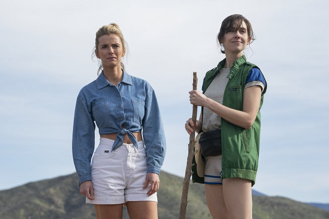 Betty Gilpin, Alison Brie
