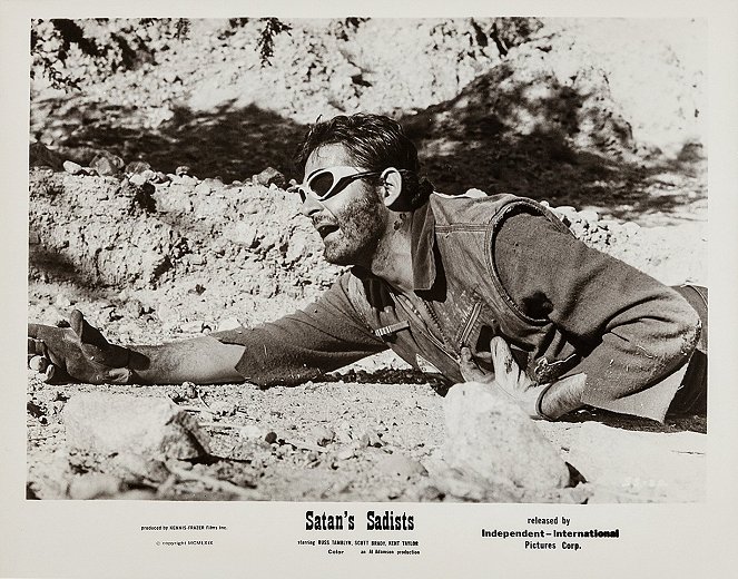 Satan's Sadists - Vitrinfotók - Robert Dix