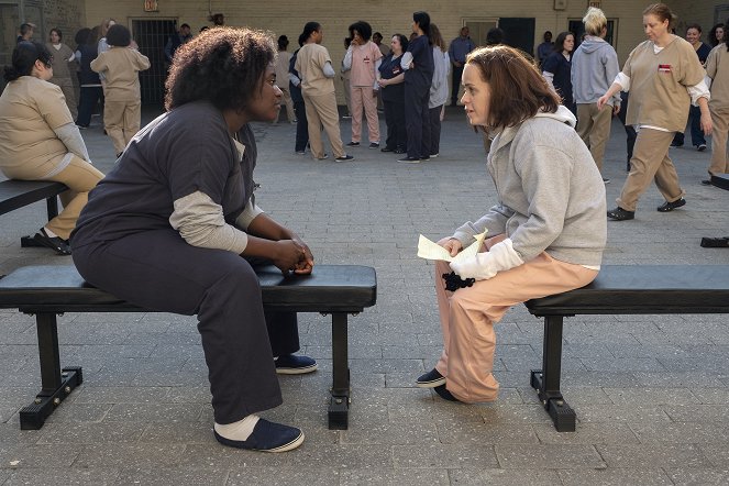 Orange Is the New Black - And Brown Is the New Orange - Photos - Danielle Brooks, Taryn Manning