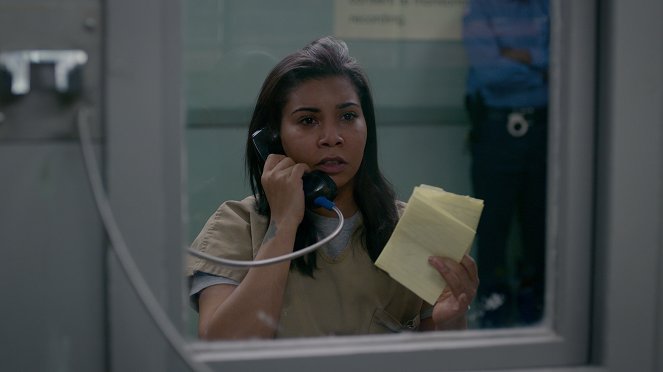 Orange Is the New Black - Trapped in an Elevator - Van film - Jessica Pimentel