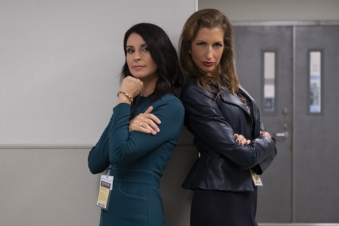 Orange Is the New Black - And Brown Is the New Orange - Making of - Beth Dover, Alysia Reiner