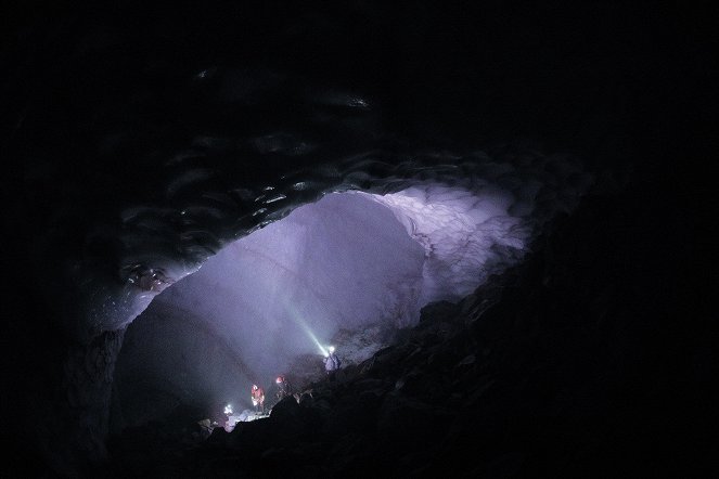 Feuer und Eis - Expedition zum Mount St. Helens - Kuvat elokuvasta