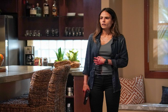 Magnum P.I. - The Day It All Came Together - Photos - Jordana Brewster