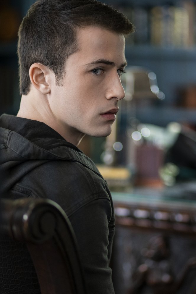 13 Reasons Why - In High School, Even on a Good Day, It's Hard to Tell Who's on Your Side - Photos - Dylan Minnette
