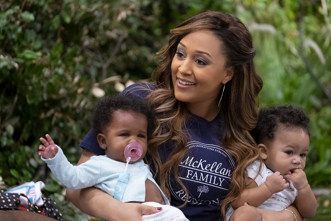 Family Reunion - Season 1 - Remember How This All Started? - Photos - Tia Mowry-Hardrict