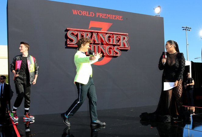 Stranger Things - Season 3 - Z akcí - Season 3 World Premiere - Noah Schnapp, Gaten Matarazzo, Jessica Marie Garcia